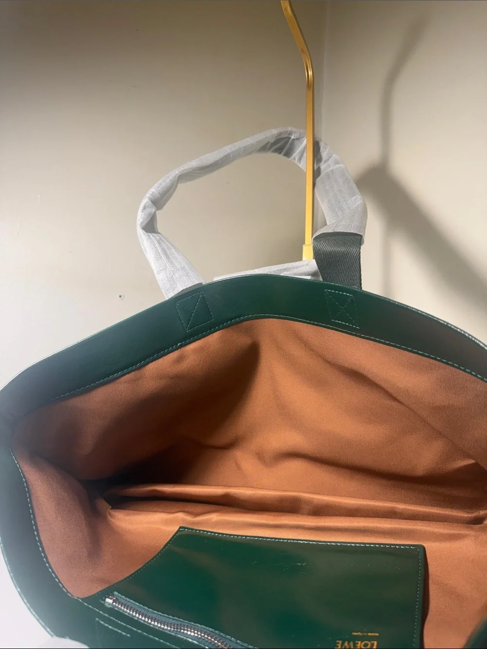 No brand spacious deep